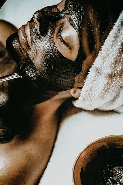 10 Night Skin Care Routine Steps for Healthy-Looking Skin
