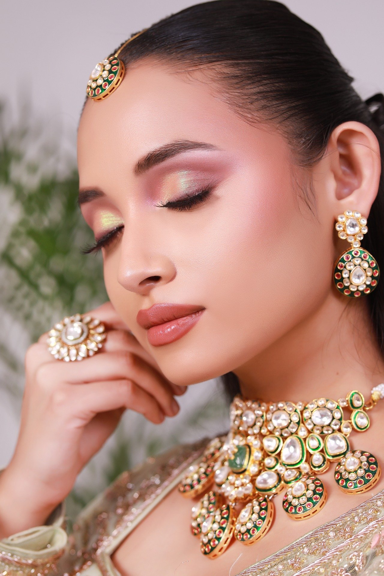9 Bridal Makeup Tips: Guide to Your Perfect Bridal Makeup Look