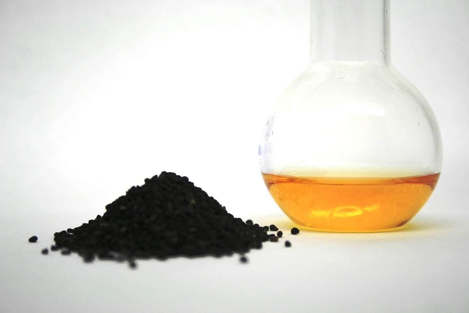 7 Hair Oil Benefits: Complete Guide to Oiling, Hair Growth & Hair Care