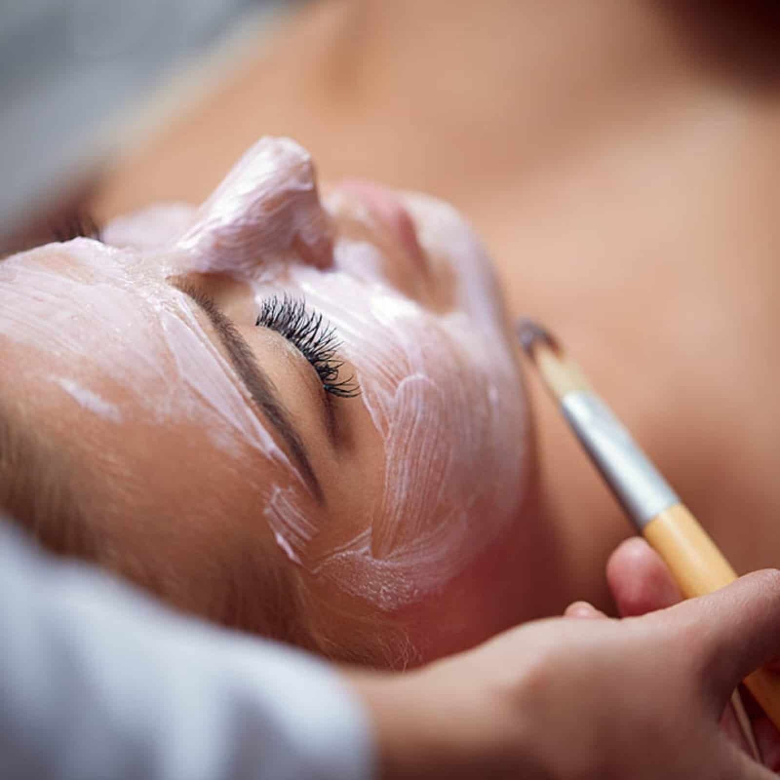 10 Night Skin Care Routine Steps for Healthy-Looking Skin